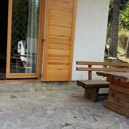 Vikendica Vucko, *